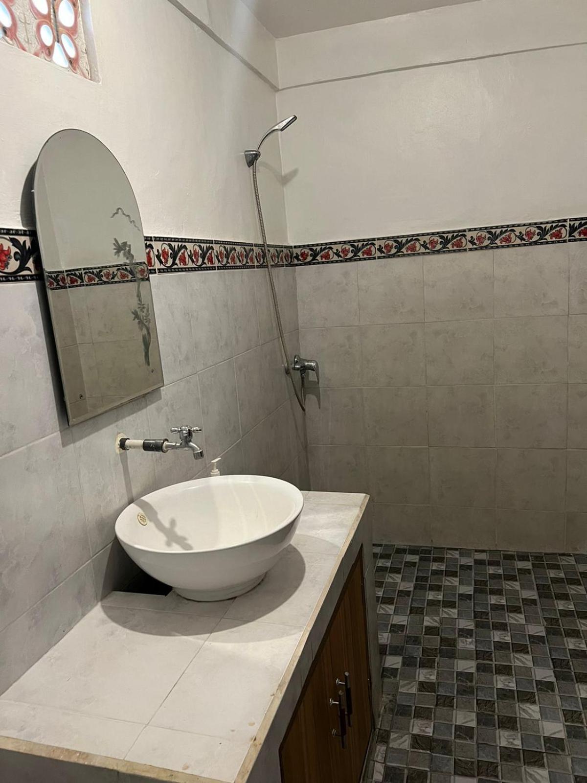 Leo Home Stay Canggu  Luaran gambar